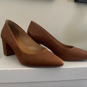 Corso Como Shoes - Saddle - SZ 7.5 Worn twice